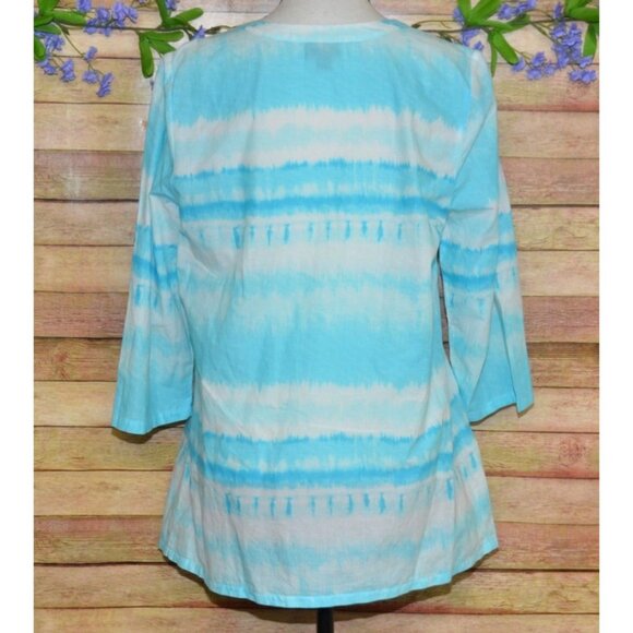 J. Jill Ladies Pintuck 3/4 Roll Tab Sleeve V-Neck Blouse Top Size M Blue & White - Picture 10 of 13